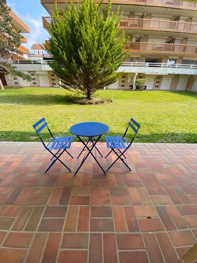 Studio deauville Situé devant la plage Exterior foto